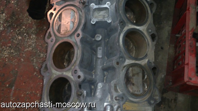 Продам блок цилиндров на Infiniti G25